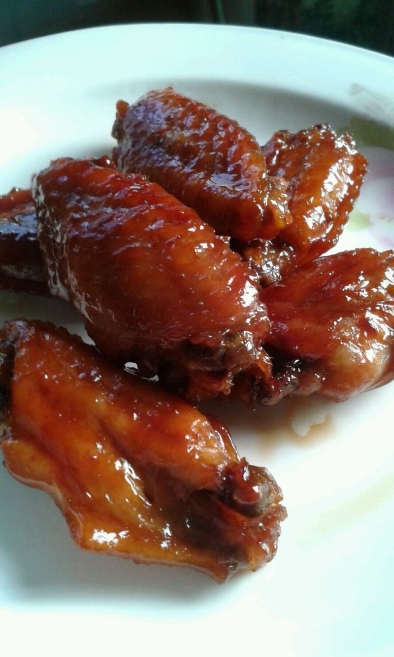 电饭煲焖鸡翅甜咸口味的做法
