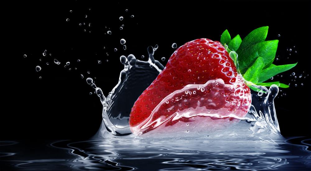 草莓 水溅 水 水 创意 艺术 图片