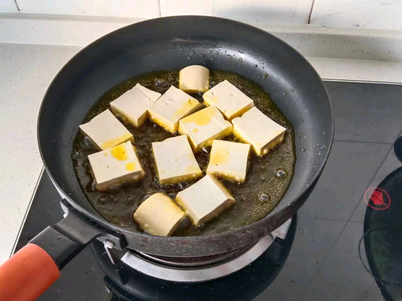 安徽小吃煎豆腐