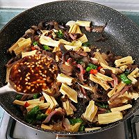 万能的腊肉，无辣不欢·无腊不欢#夏日消暑，非它莫属#的做法图解12