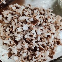 豇豆香菇肉馅饺子的做法图解3