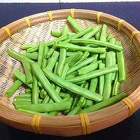 干煸四季豆的做法图解3