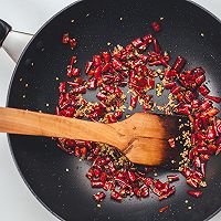最简单的麻辣料理辣子鸡的做法图解5