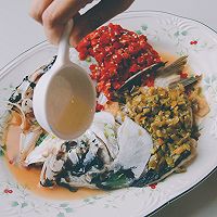 双椒拼色版剁椒鱼头的做法图解7