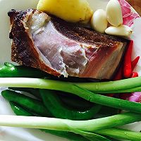 萝卜干炒腊肉（湘菜）的做法图解1