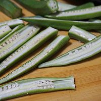 古朴烹饪法烤秋葵＃豆果魔兽季联盟#的做法图解2