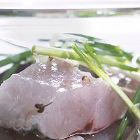 【糍粑鱼】烧草鱼的一个好方法，干香又入味！的做法图解1