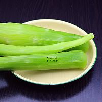 凉拌莴笋丝的做法图解2