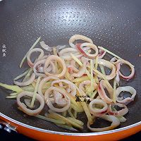 冬笋爆炒鱿鱼圈的做法图解3