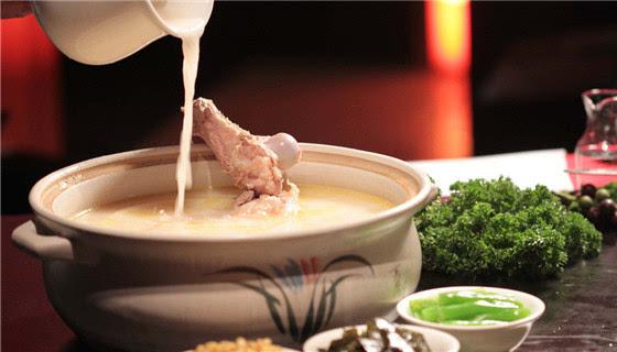 熬骨头汤加点醋更美味