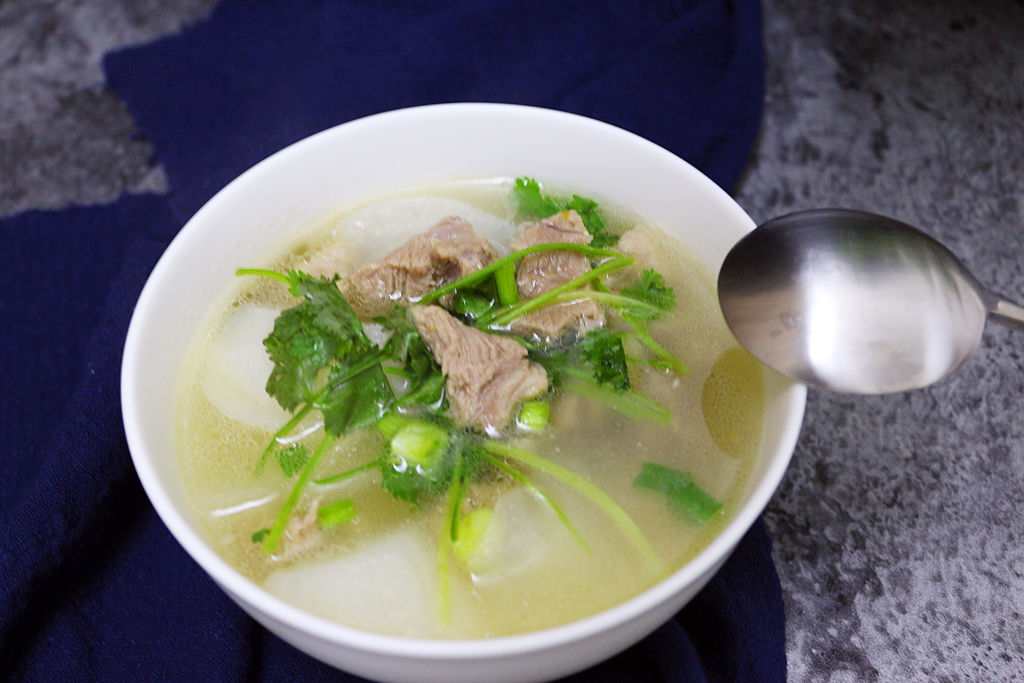 清炖白萝卜羊肉汤怎么做？