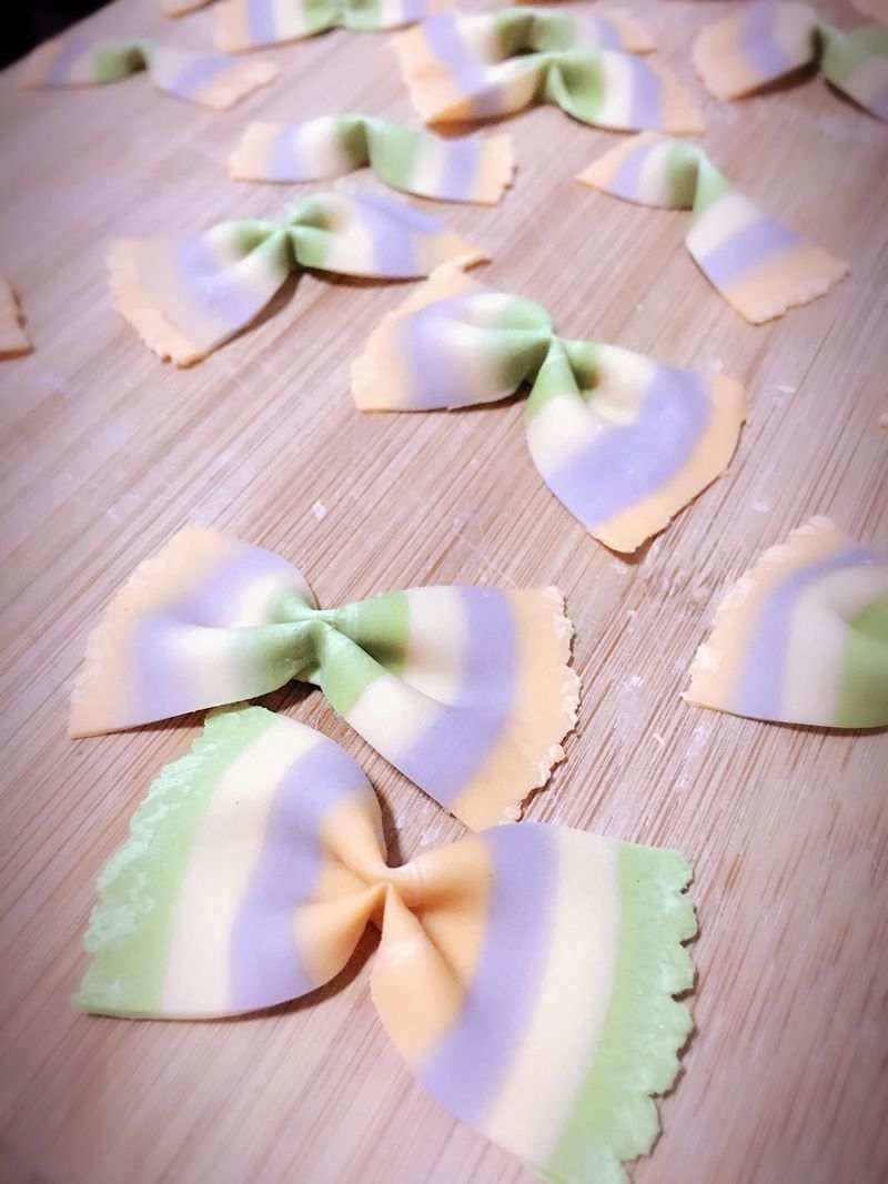 彩虹蝴蝶面