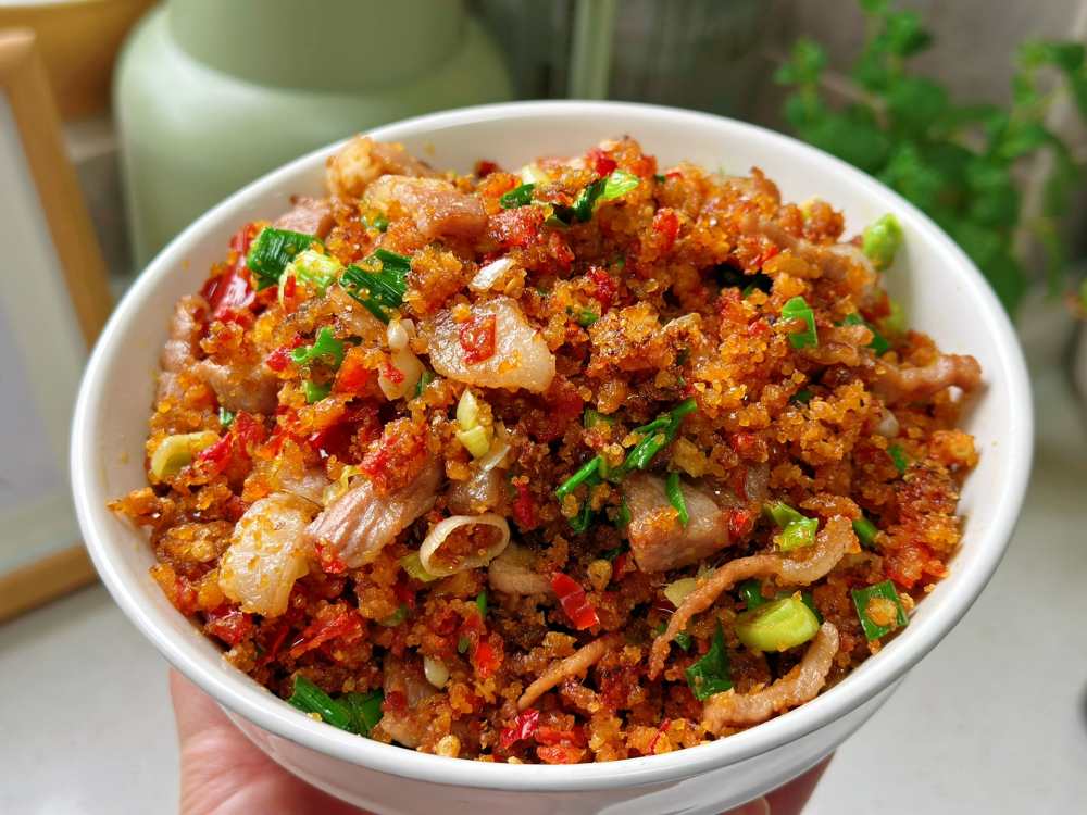 五花肉炒榨广椒