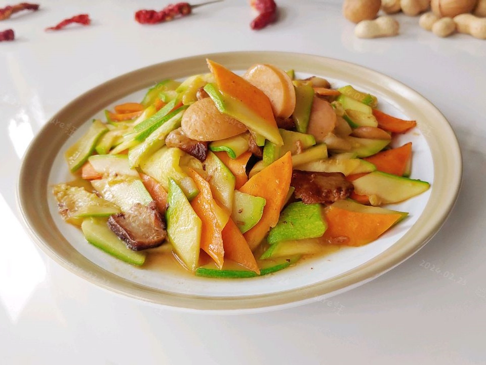 醋香肉肠胡瓜片