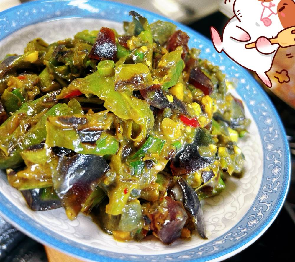 看着丑，但巨好吃的湖南名菜：辣椒擂皮蛋