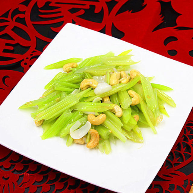 秋天最养肺，一起看看养肺食物有哪些吧！怎么做？
