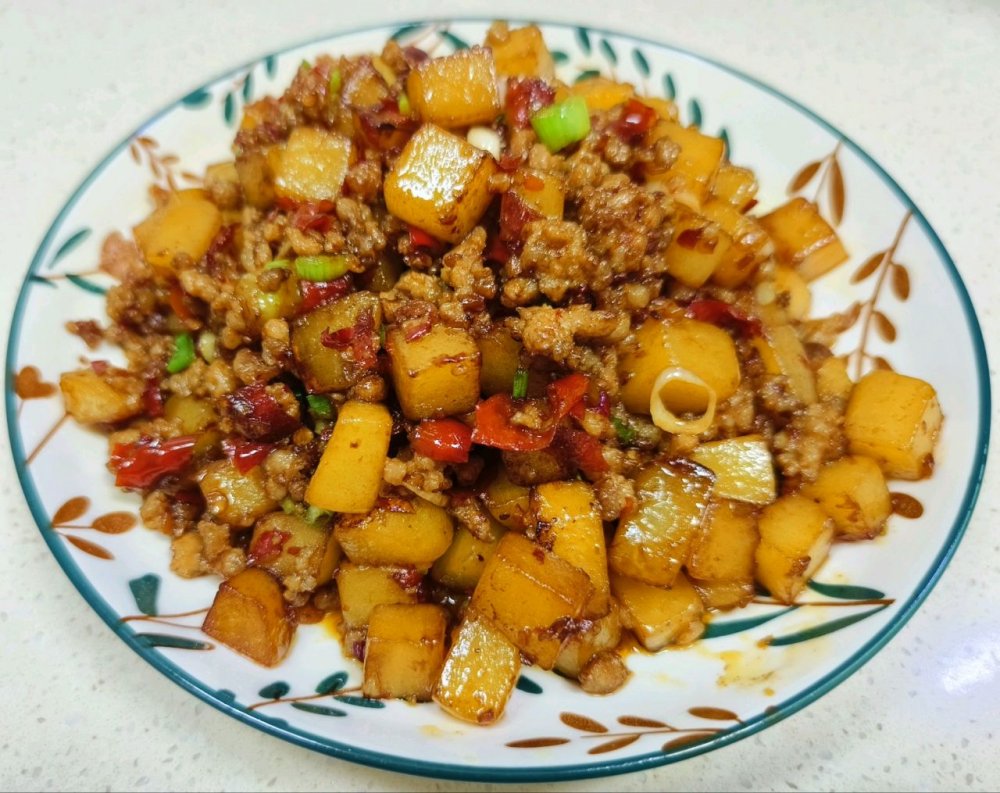 肉末炒土豆丁怎么做？