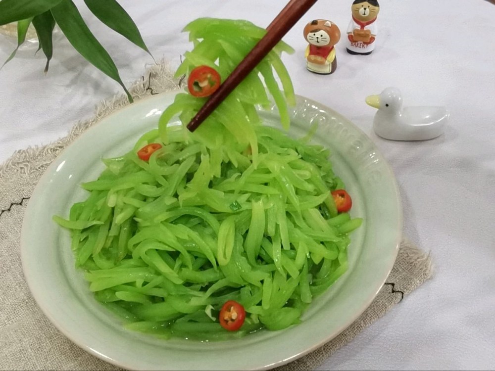 老年人血脂高，吃什么好得快？怎么做？
