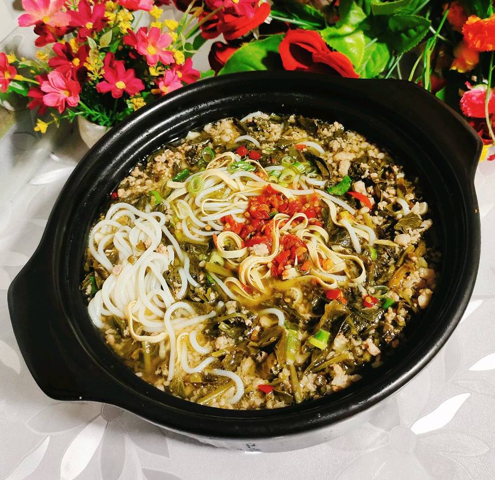 酸菜肉沫米粉