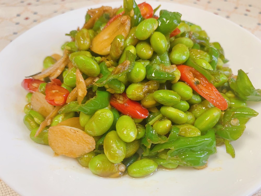 辣椒炒毛豆怎么做？