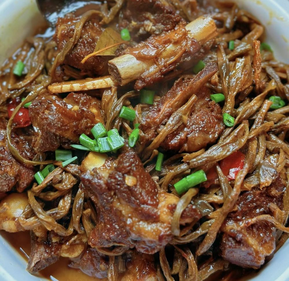 干豆角烧排骨怎么做？
