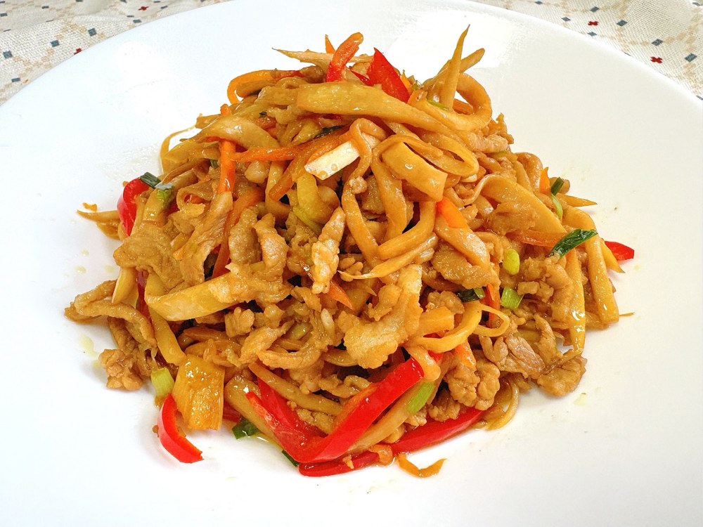 杏鲍菇炒肉丝怎么做？