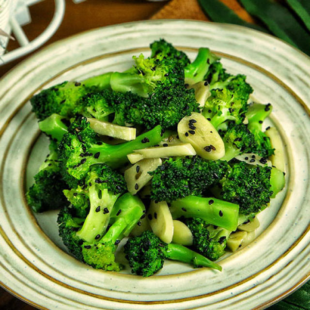 出汗就是排毒吗？排毒食物大搜罗怎么做？