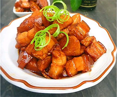 芋头红烧肉怎么做？