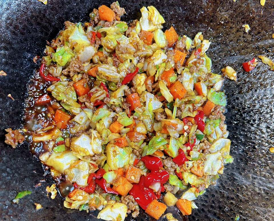 乱刀双椒牛肉末（一人食-快手菜）怎么做？