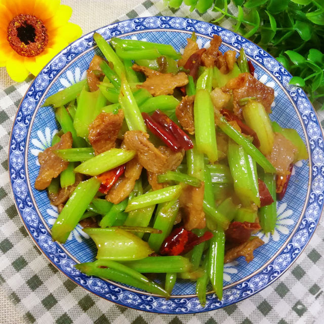高血压患者人群多，吃什么好？怎么做？