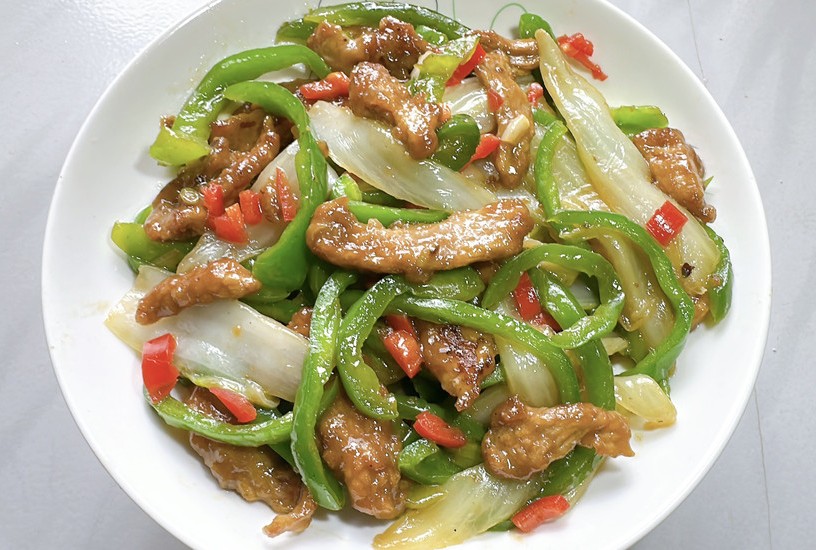 青椒白菜炒肉