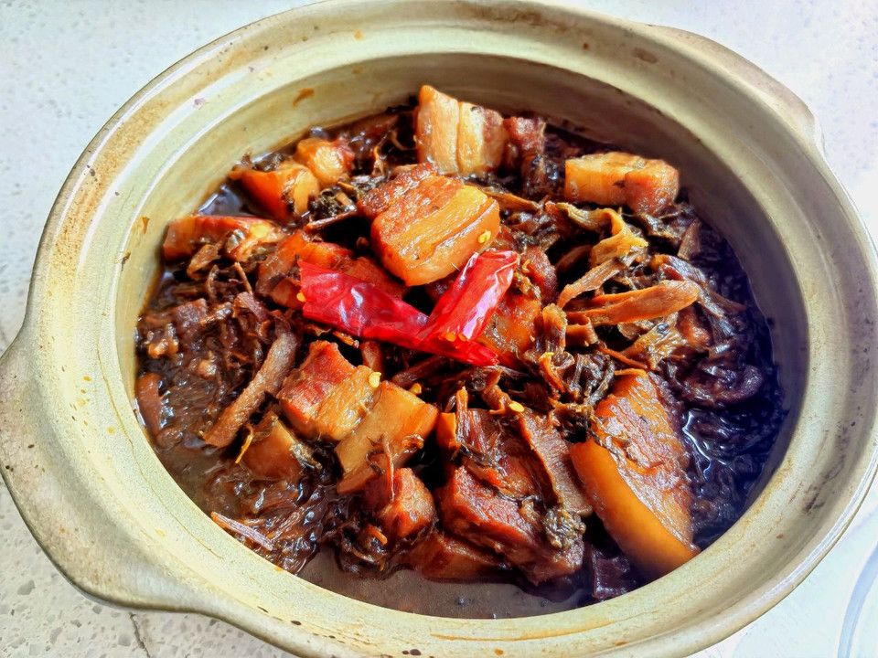有笋干的梅干菜烧肉 精品 独家怎么做？