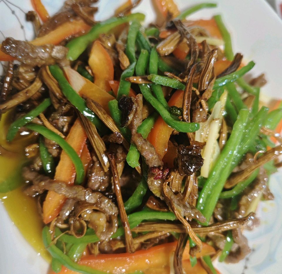 茶树菇牛肉丝