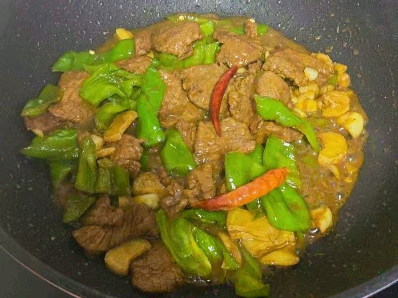 辣椒炒牛肉怎么做？