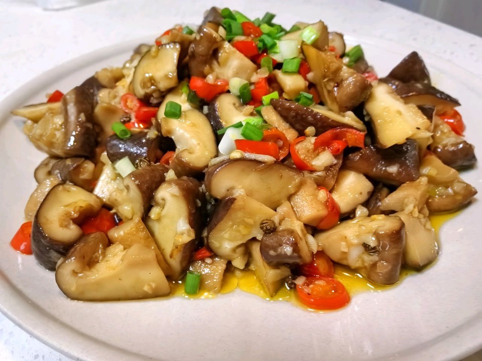 小米辣炒香菇