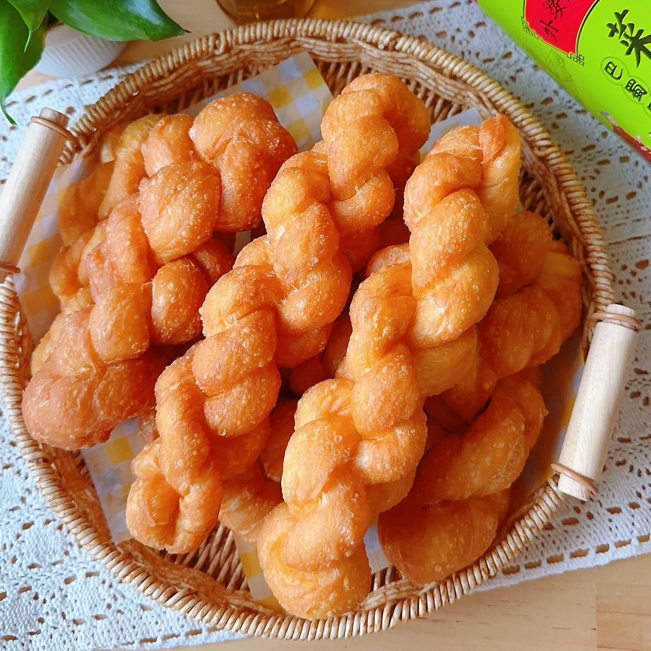 过年小零食-淡奶油鸡蛋麻花！怎么做？