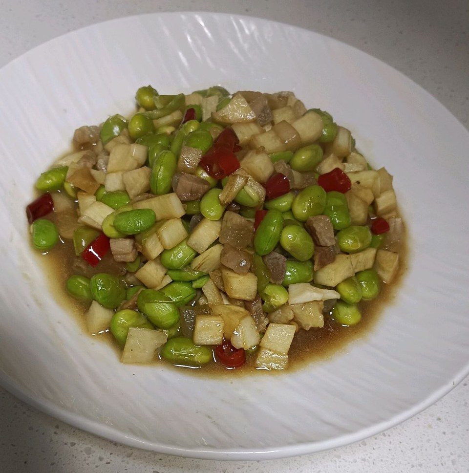 腊肉茭白毛豆双拼怎么做？