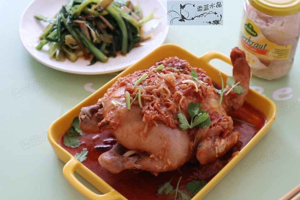 酸菜烧全鸡怎么做？