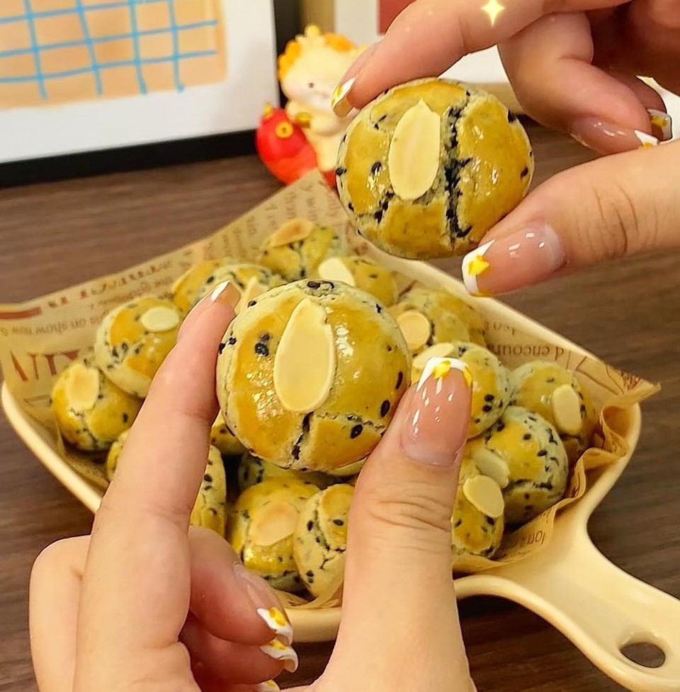 黑芝麻椒盐酥 | 咸香酥脆 低糖低油 巨好吃怎么做？
