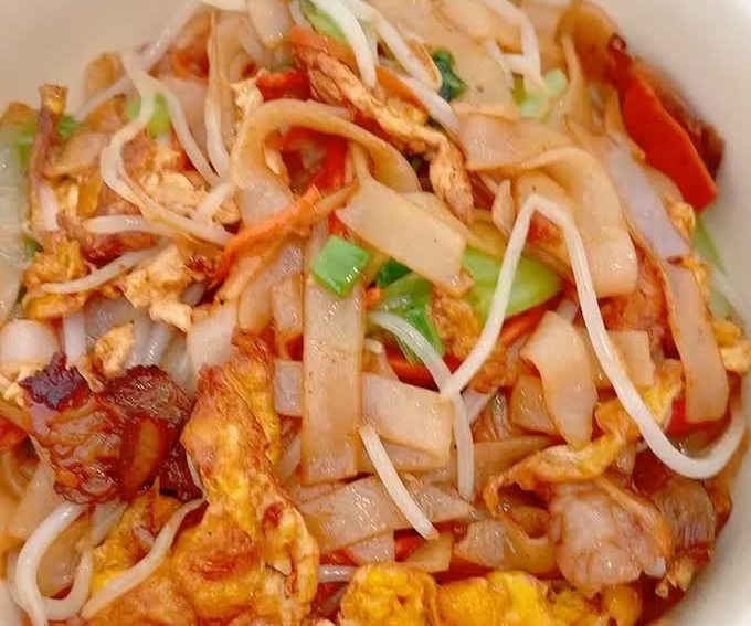 干炒牛肉河粉怎么做？