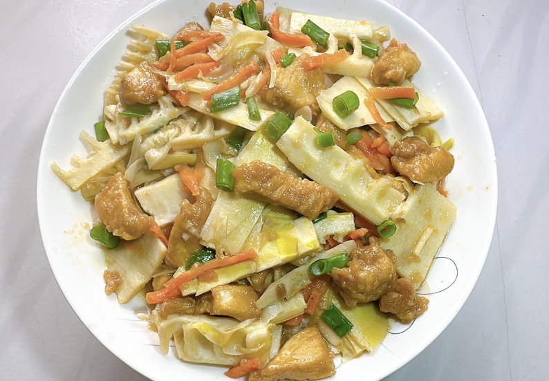 雷笋炒鸡胸肉怎么做？