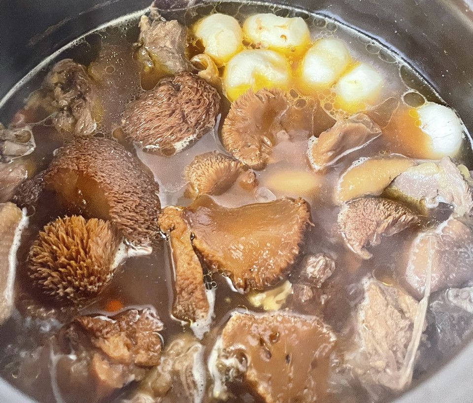 猴头菇人参鸡汤怎么做？