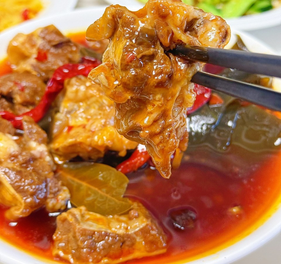 川香红烧海带牛肉怎么做？