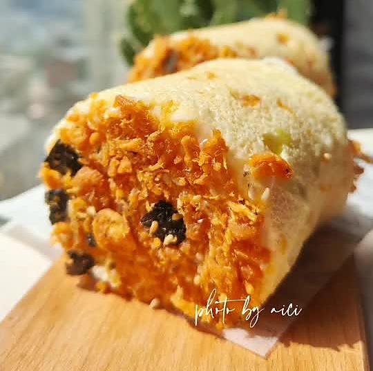咸香松软的肉松蛋糕卷怎么做？