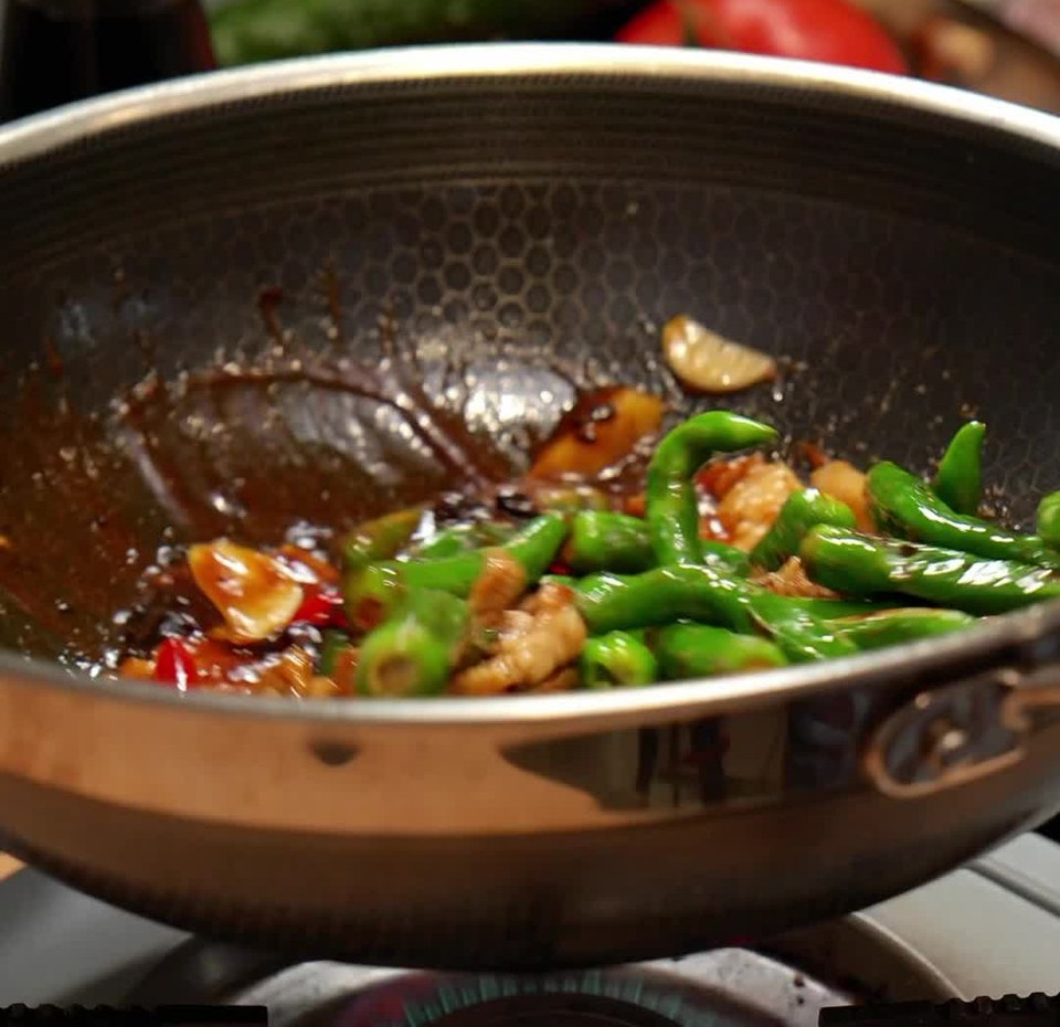 樟树港辣椒炒肉怎么做？