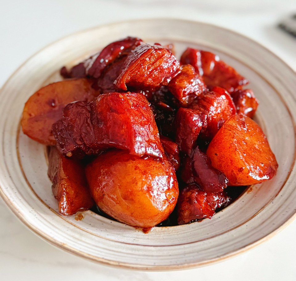 土豆红烧肉怎么做？
