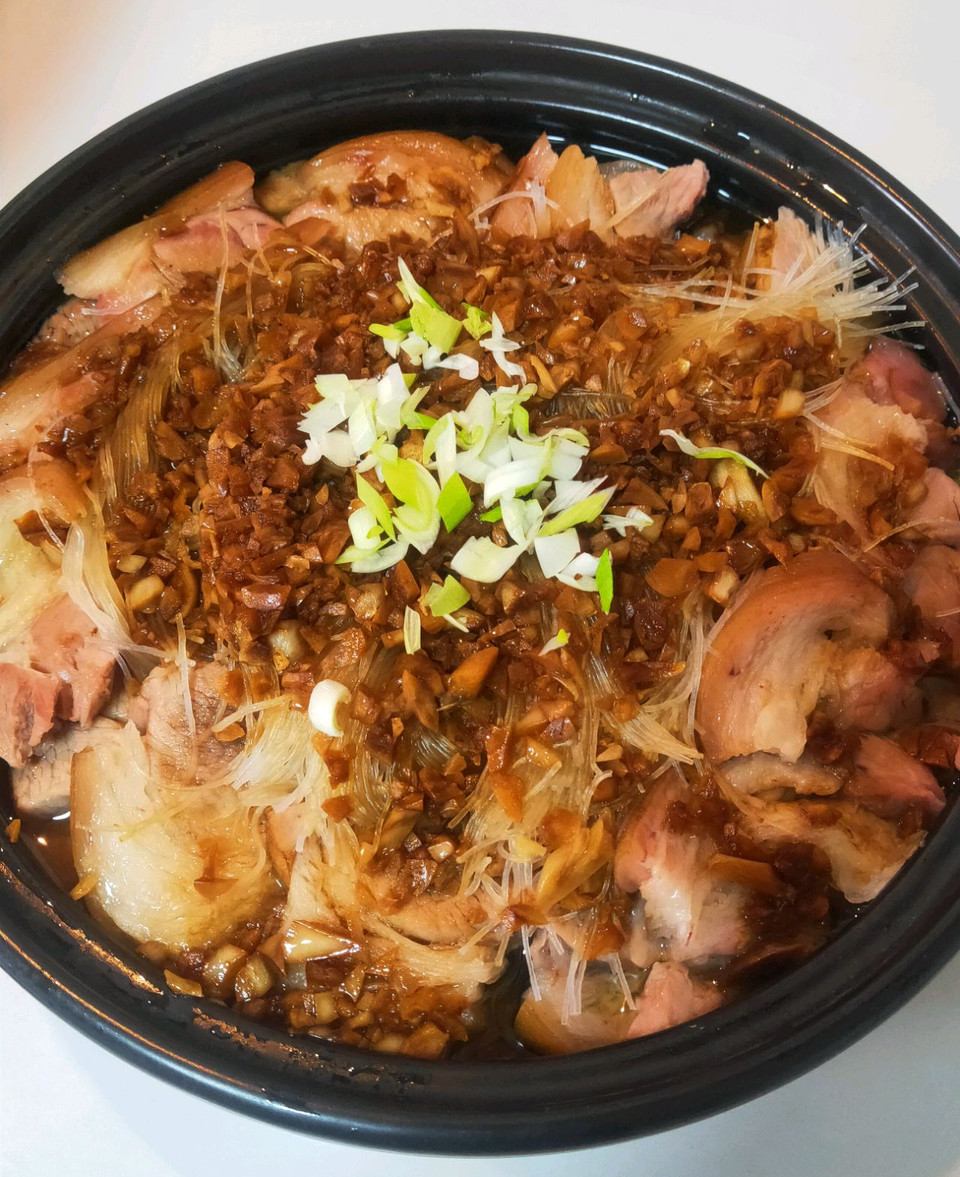 肘子这样吃更美味哦！蒜蓉香肘