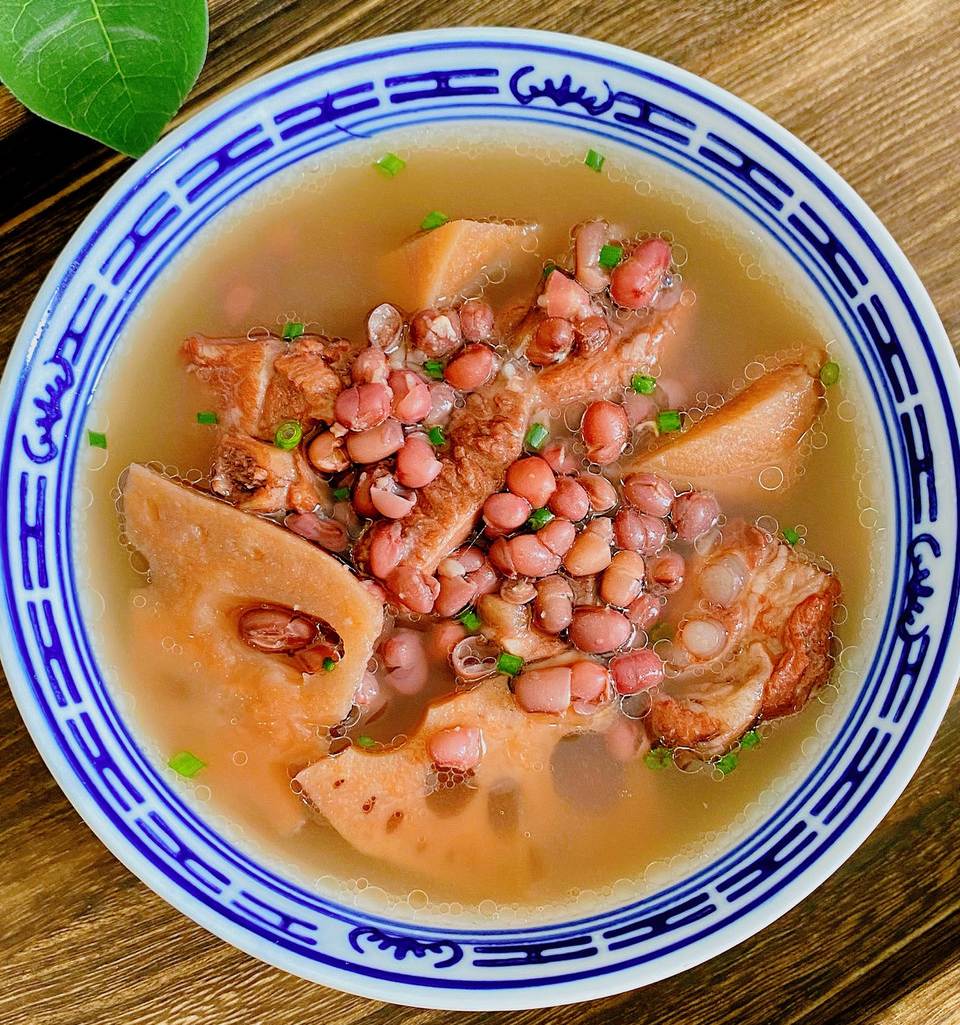 红豆莲藕排骨汤怎么做？