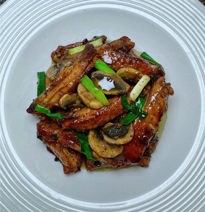 口蘑鸡翅怎么做？