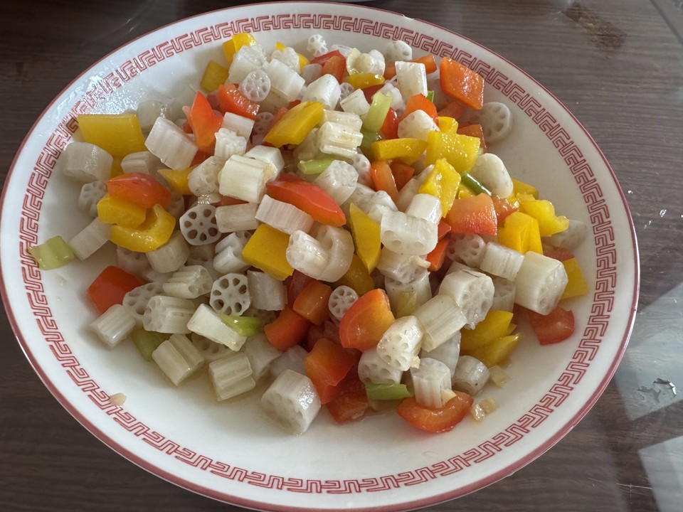 脆爽凉拌藕带怎么做？